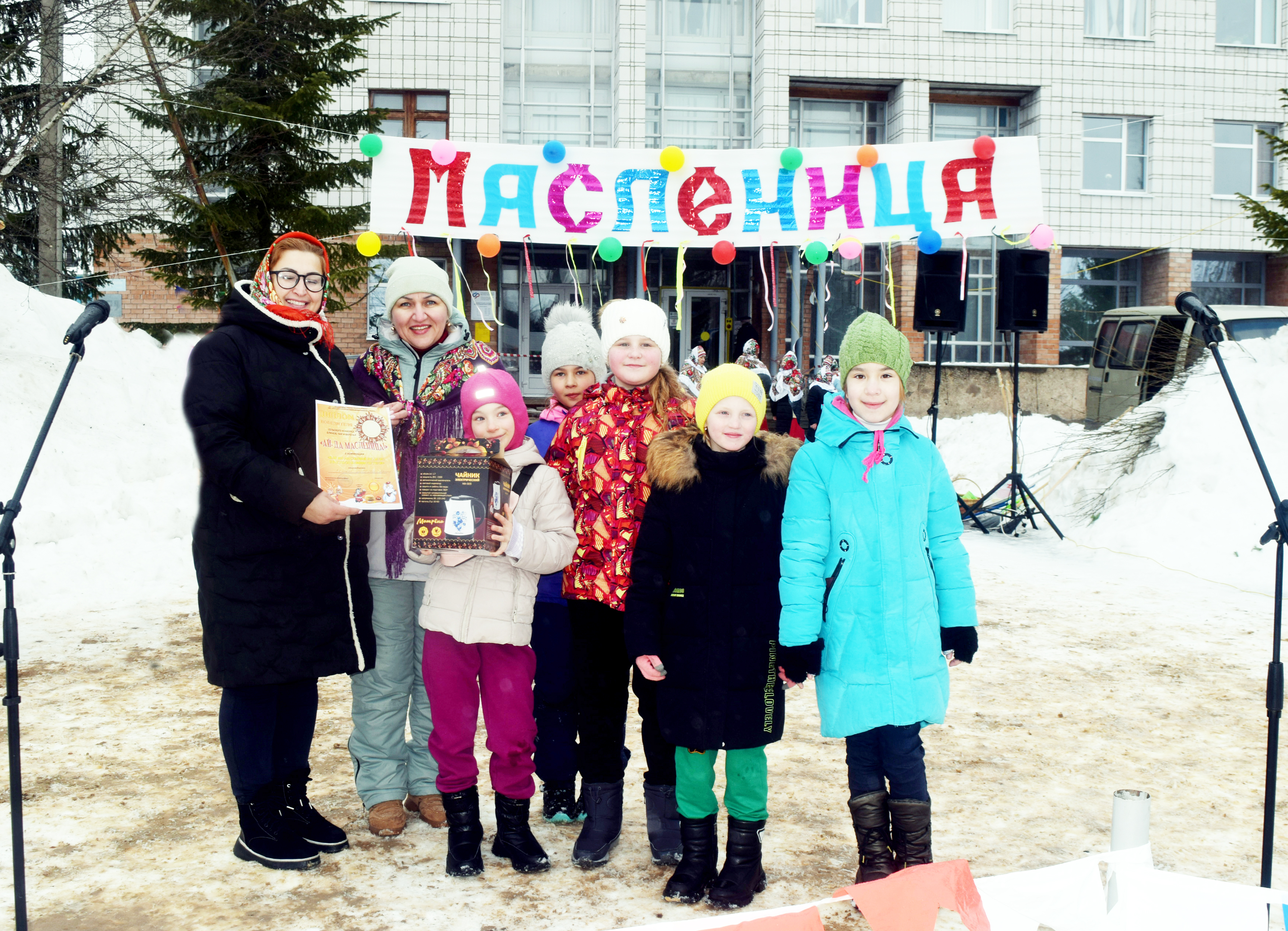 Как на масленичной неделе со стола блины летели