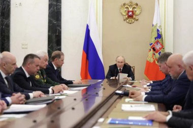 https://vperedgazeta.ru/files/43/105/Foto_na_sayt.png